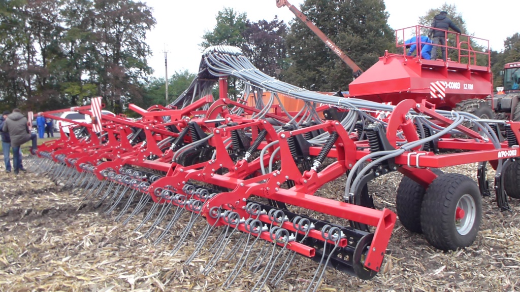 культиватор АСК з розведенням добрив =